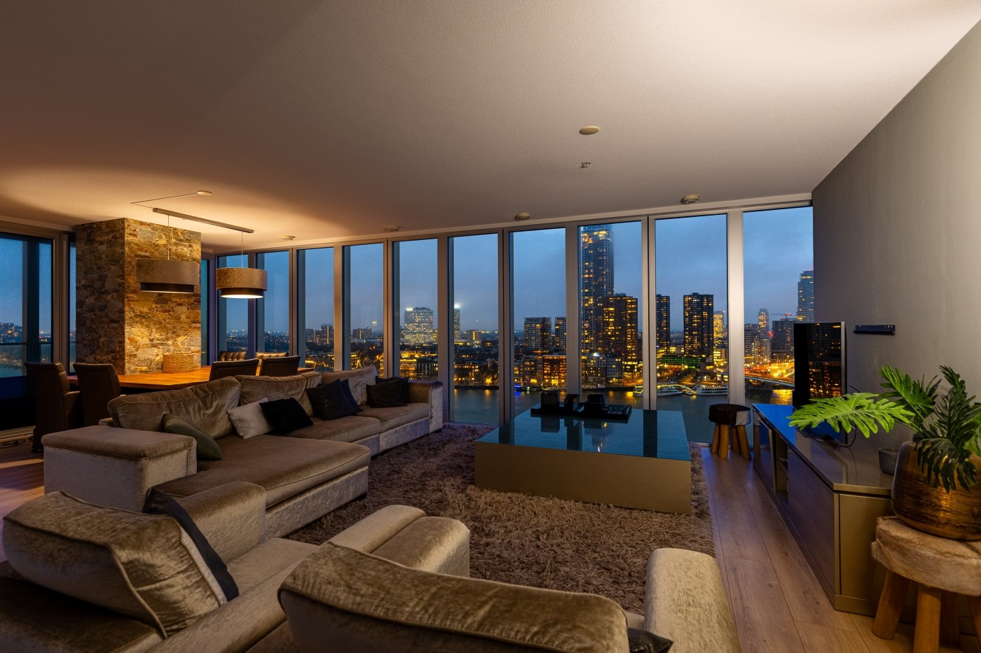 Appartement te koop: Wilhelminakade 323, Rotterdam