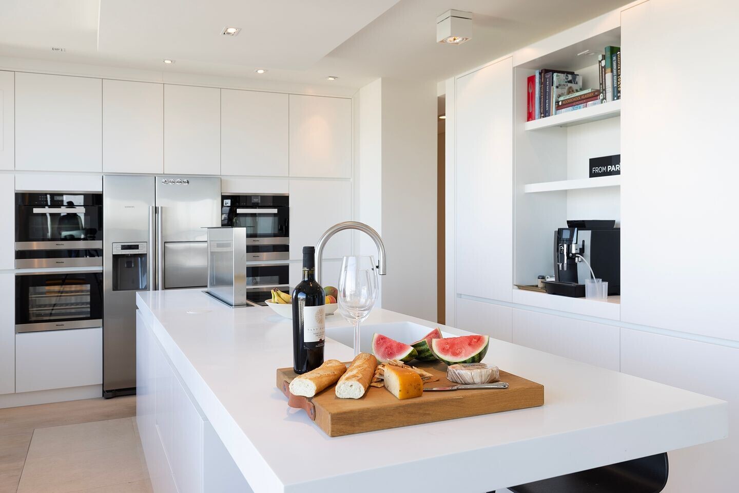 Appartement te koop: Landverhuizersplein 146, Rotterdam