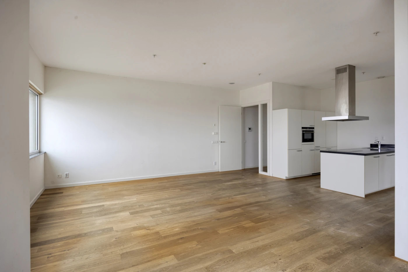 Appartement te koop: Van der Hoevenplein 102, Rotterdam