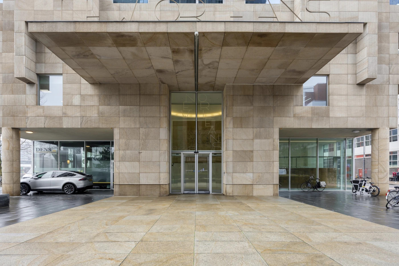 Appartement te koop: Van der Hoevenplein 102, Rotterdam