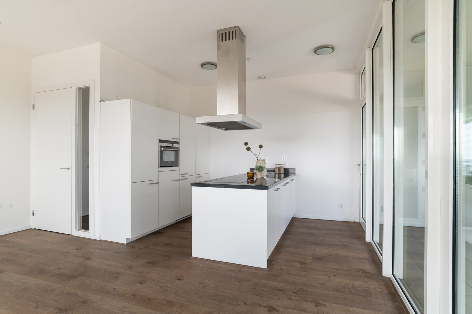 Appartement te koop: Van der Hoevenplein 108, Rotterdam