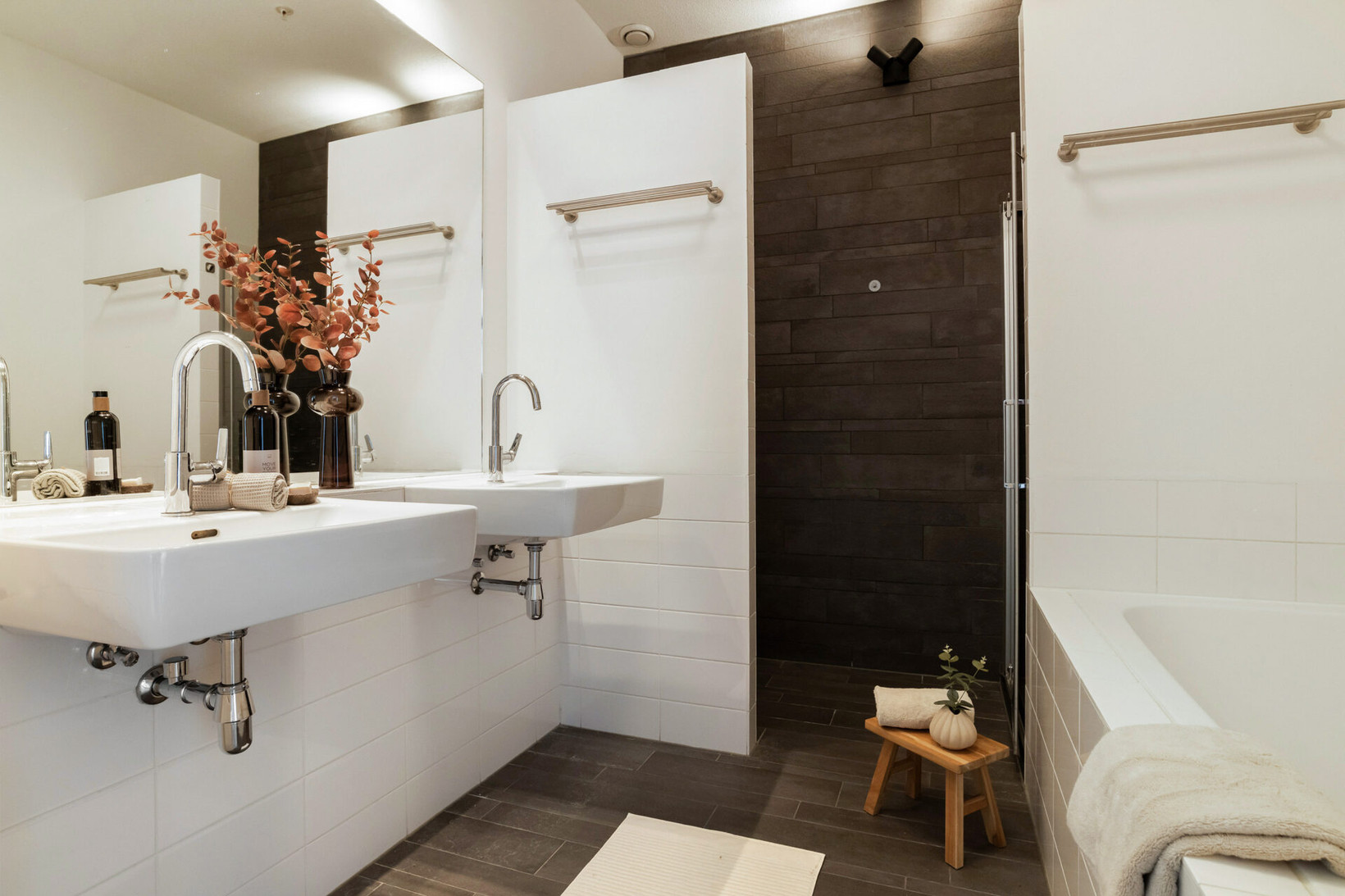 Appartement te koop: Van der Hoevenplein 185, Rotterdam