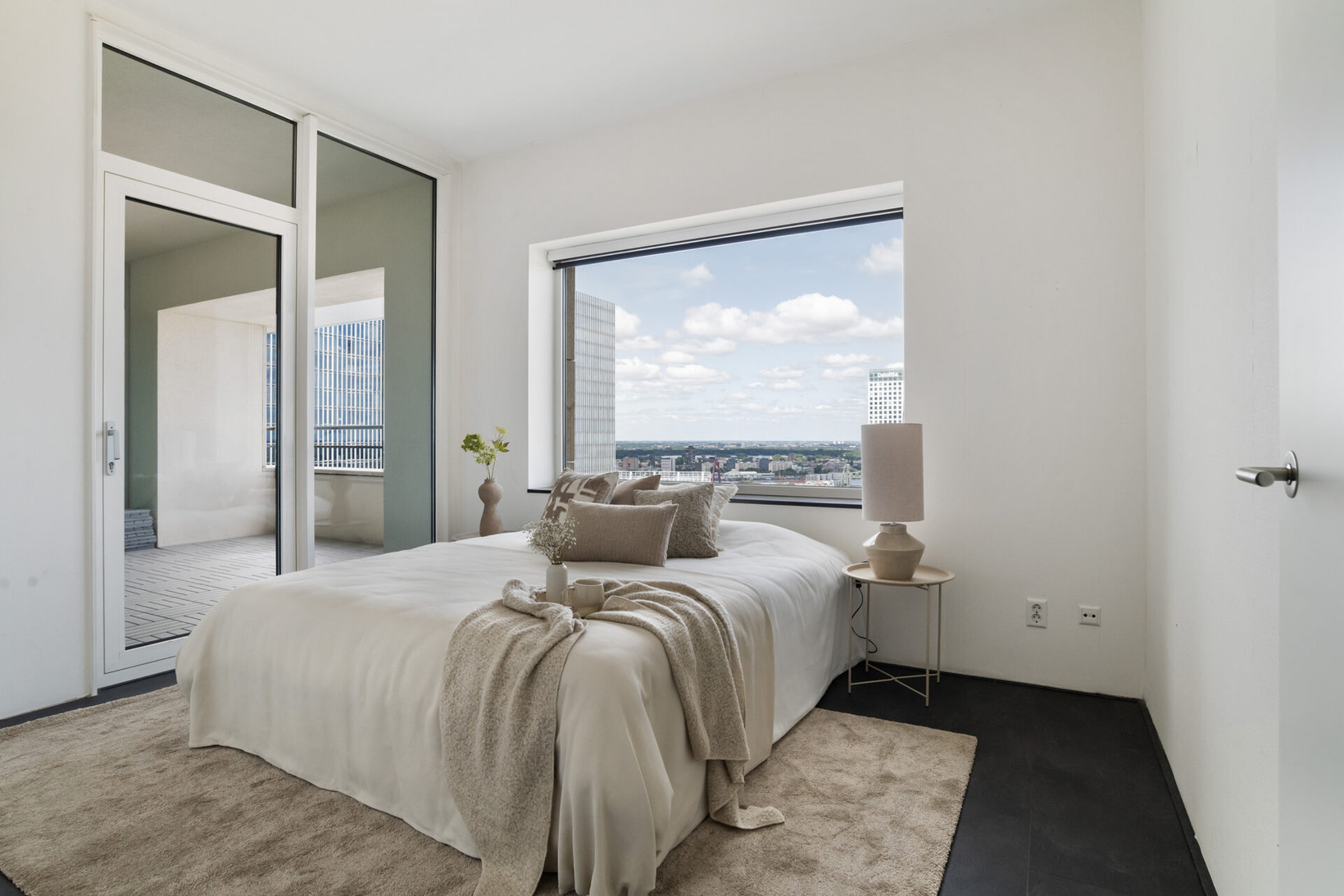 Appartement te koop: Van der Hoevenplein 185, Rotterdam
