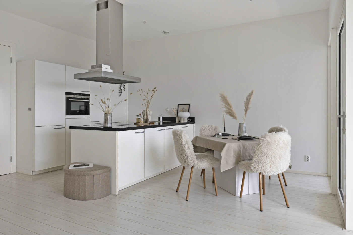 Appartement te koop: Van der Hoevenplein 187, Rotterdam
