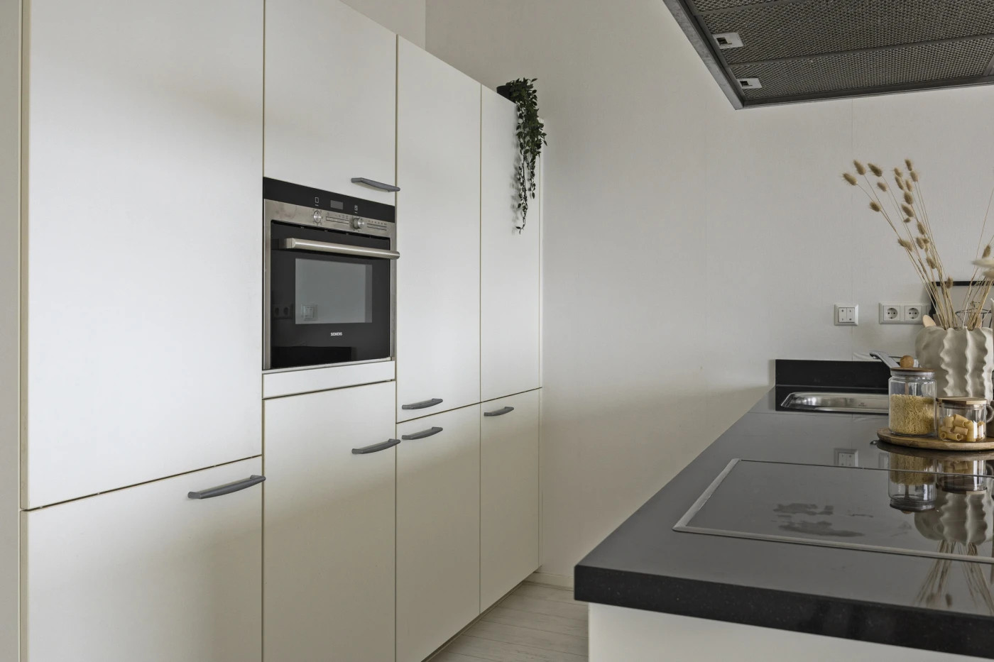 Appartement te koop: Van der Hoevenplein 187, Rotterdam