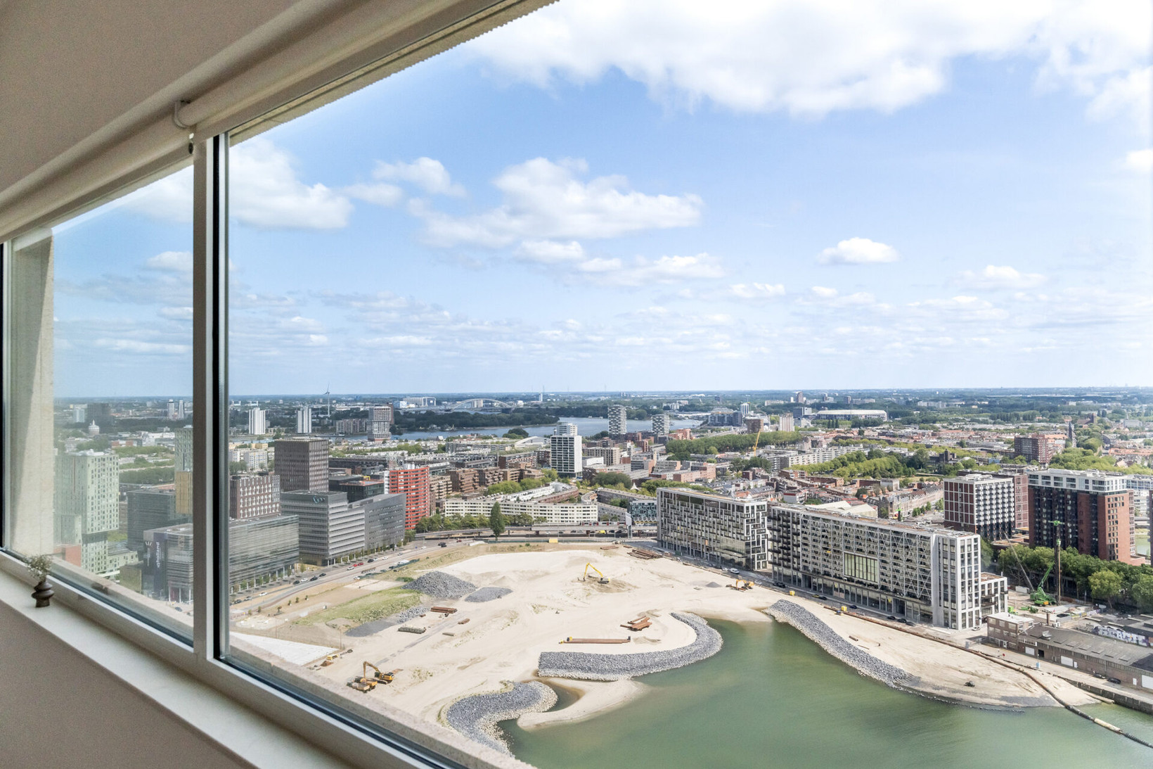 Appartement te koop: Van der Hoevenplein 188, Rotterdam