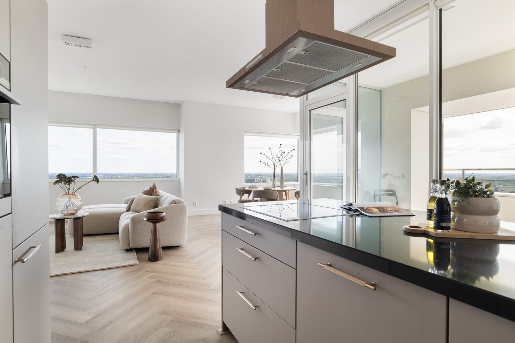 Appartement te koop: Van der Hoevenplein 188, Rotterdam