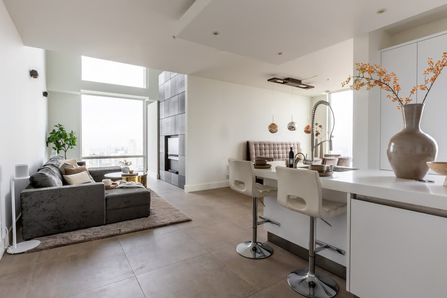 Appartement te koop: Van der Hoevenplein 232, Rotterdam