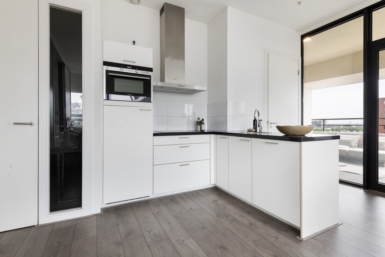 Appartement te koop: Van der Hoevenplein 36, Rotterdam