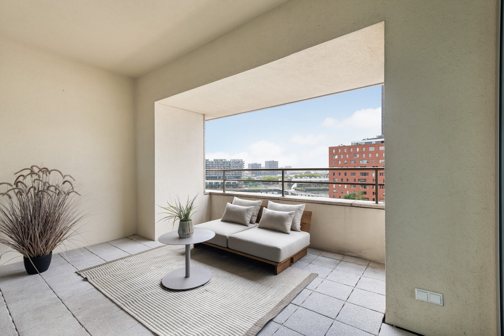 Appartement te koop: Van der Hoevenplein 36, Rotterdam
