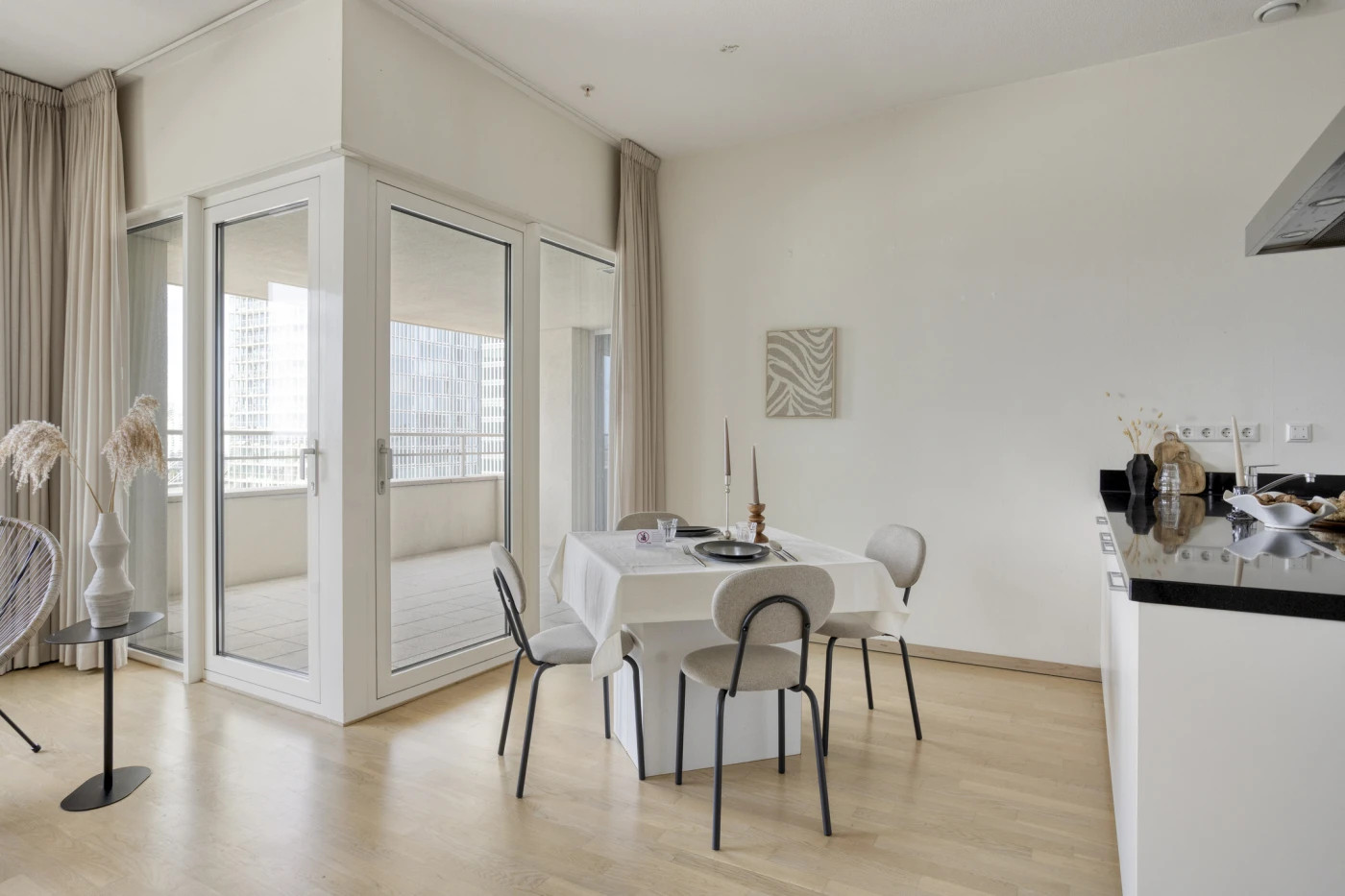 Appartement te koop: Van der Hoevenplein 76, Rotterdam