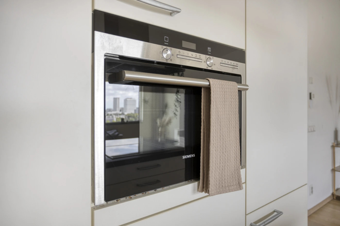Appartement te koop: Van der Hoevenplein 76, Rotterdam