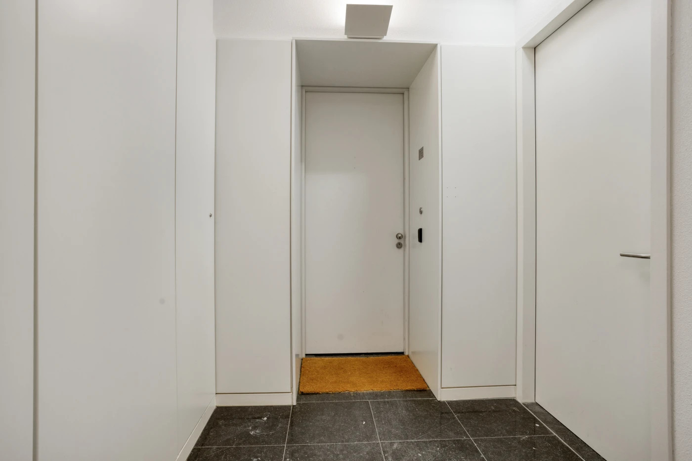 Appartement te koop: Van der Hoevenplein 76, Rotterdam