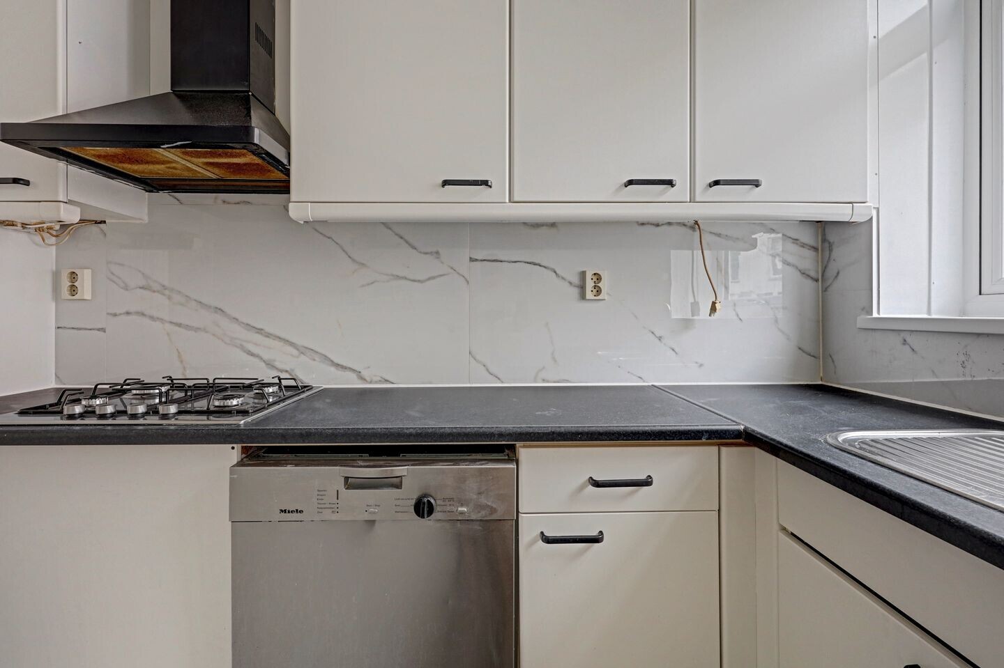 Tussenwoning te koop: Narcissenstraat 46, Rotterdam