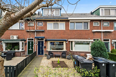 Van Brienen. 24
