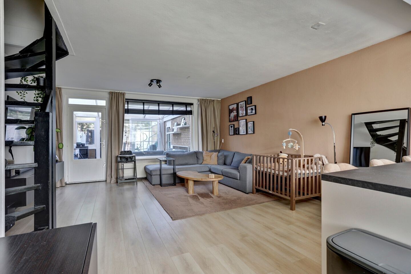 Tussenwoning te koop: rhijnauwensingel 95, Rotterdam