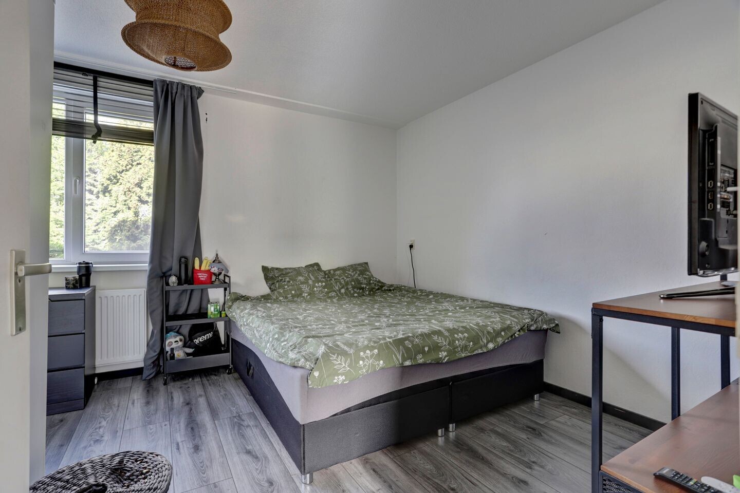Tussenwoning te koop: rhijnauwensingel 95, Rotterdam