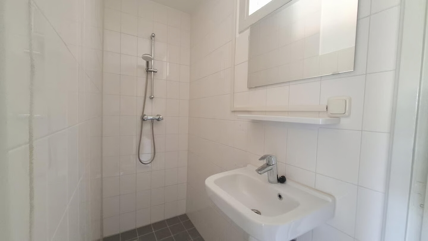 Tussenwoning te koop: Tennisstraat 17, Rotterdam