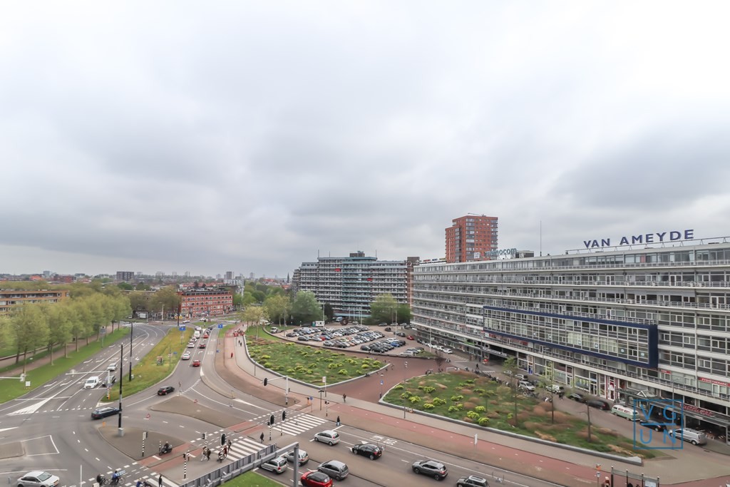 Appartement te huur: Zuidplein 674, Rotterdam