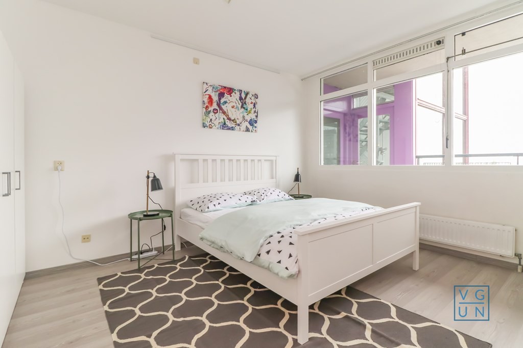 Appartement te huur: Zuidplein 674, Rotterdam