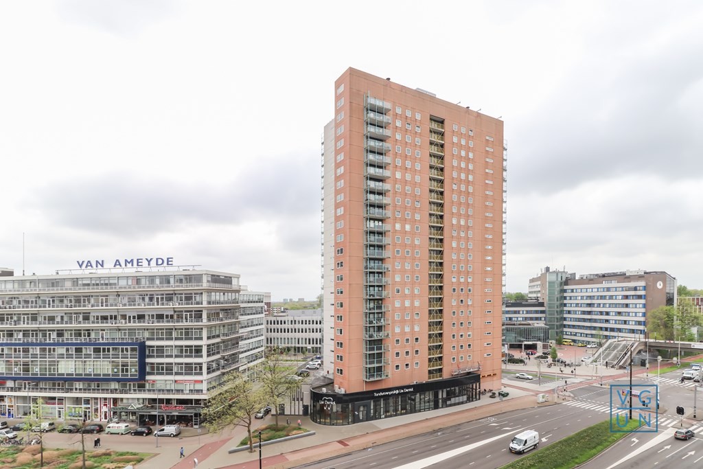 Appartement te huur: Zuidplein 674, Rotterdam