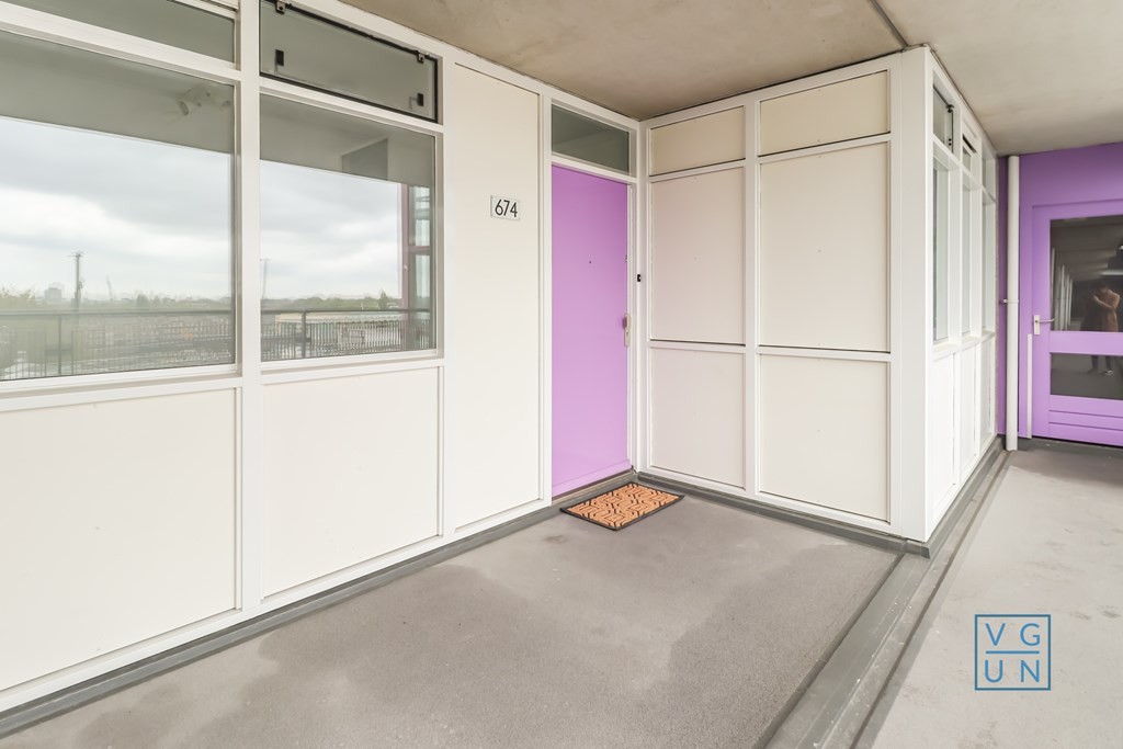 Appartement te huur: Zuidplein 674, Rotterdam