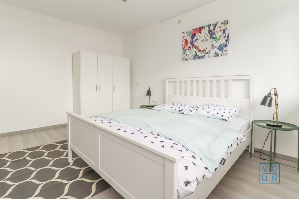 Appartement te huur: Zuidplein 674, Rotterdam