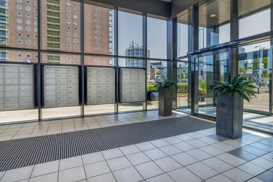 Appartement te koop: Strevelsweg 671, Rotterdam