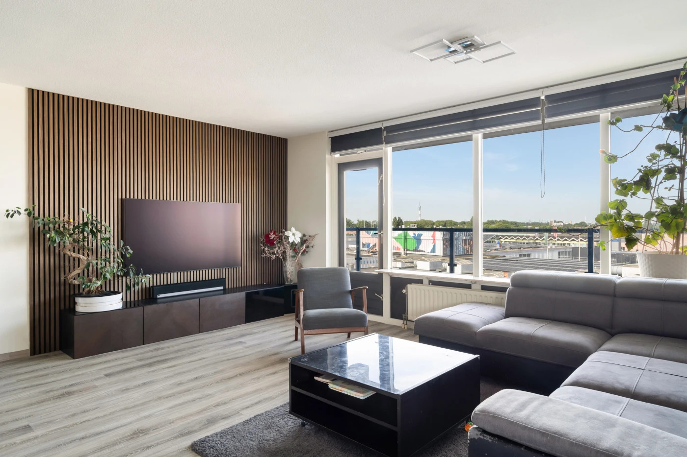 Appartement te koop: Strevelsweg 707, Rotterdam