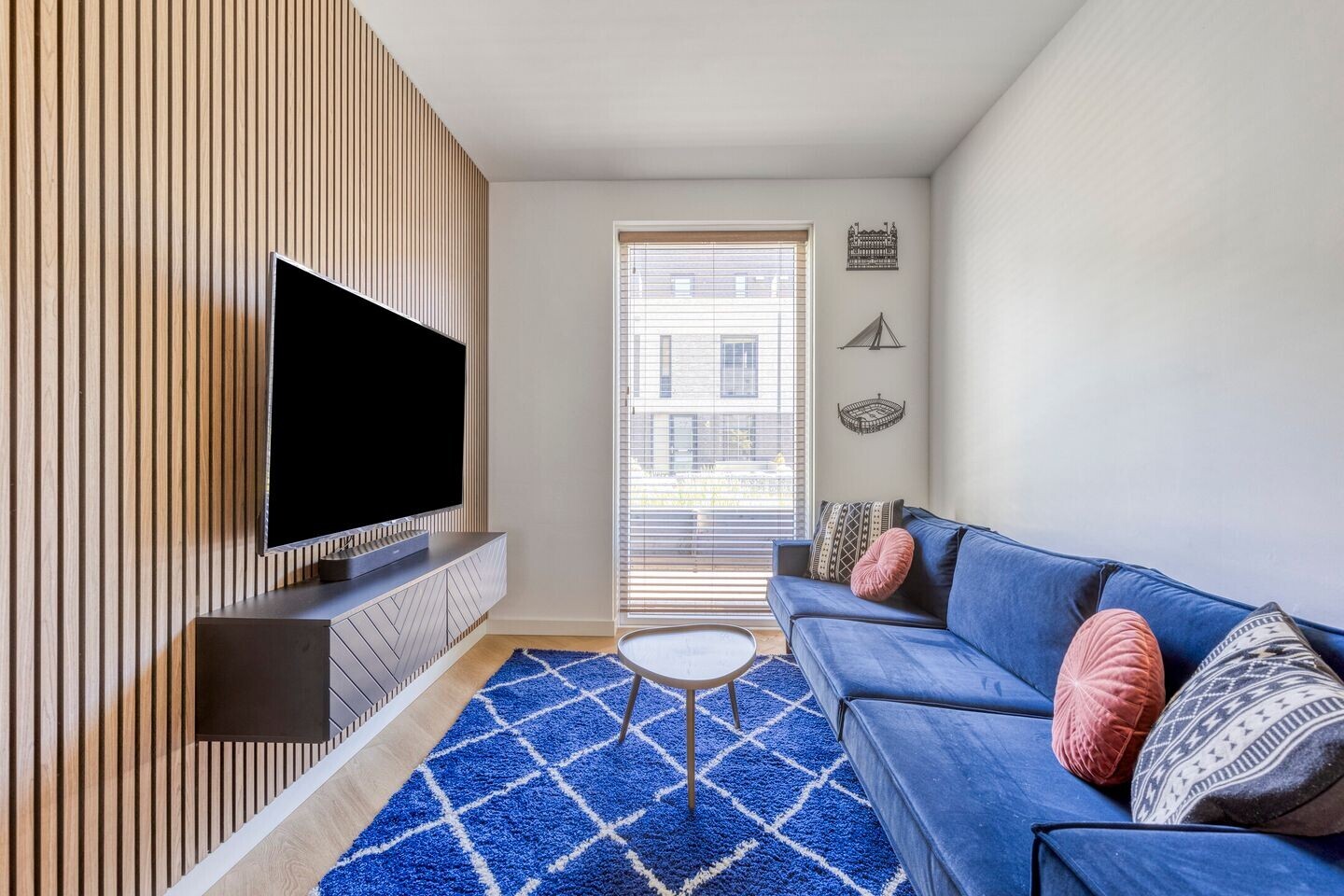 Tussenwoning te koop: Janey Tetarypad 12, Rotterdam