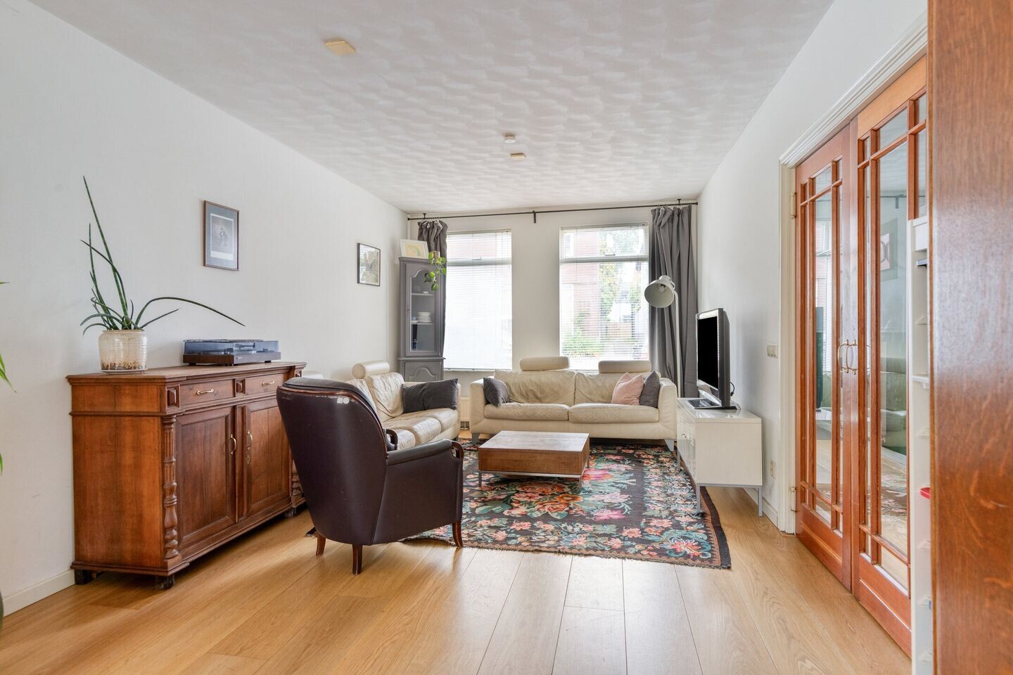 Tussenwoning te koop: Oostsingel 66, Schiedam