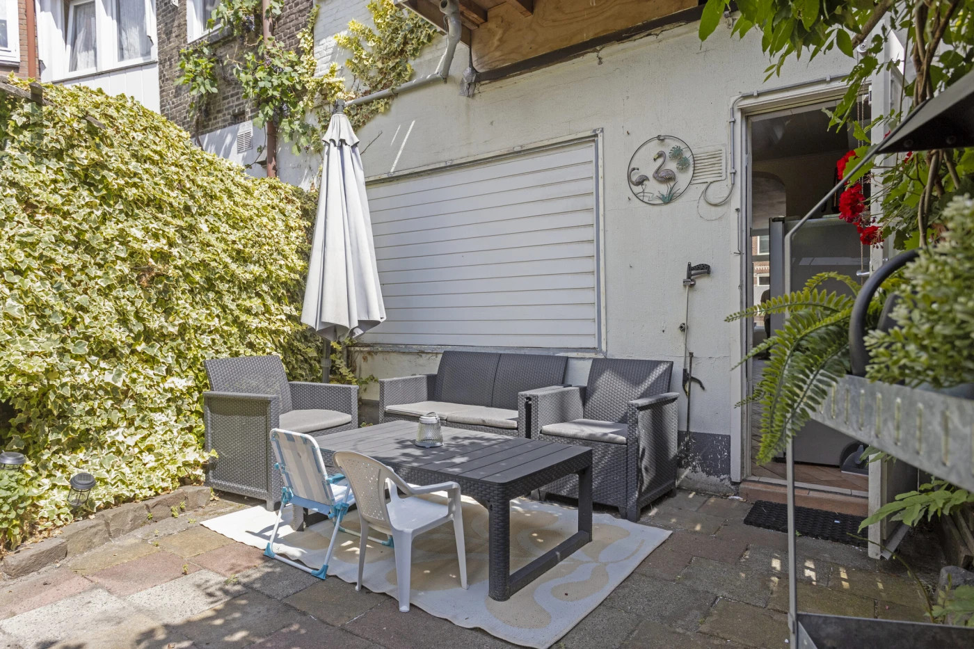 Tussenwoning te koop: Rozenburgsestraat 30, Schiedam