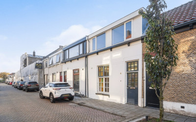 Leliestraat 4