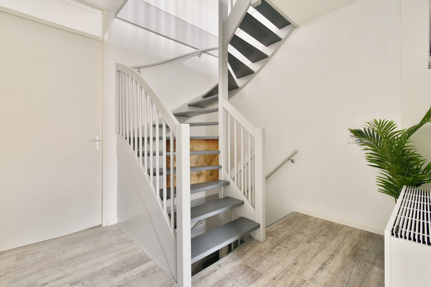 Tussenwoning te koop: Rijnstraat 18, Schiedam