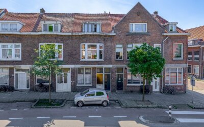 Nieuwe Maas. 106