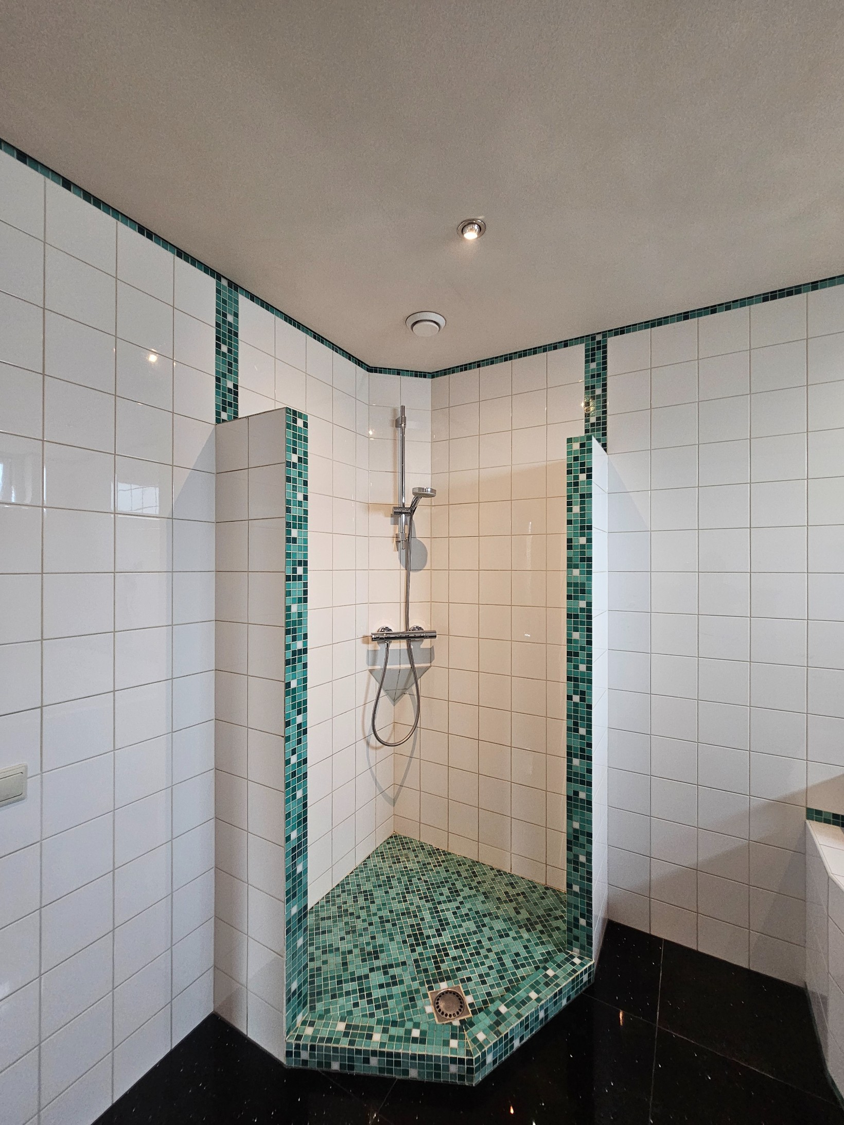 Hoekwoning te koop: Warande 131, Schiedam