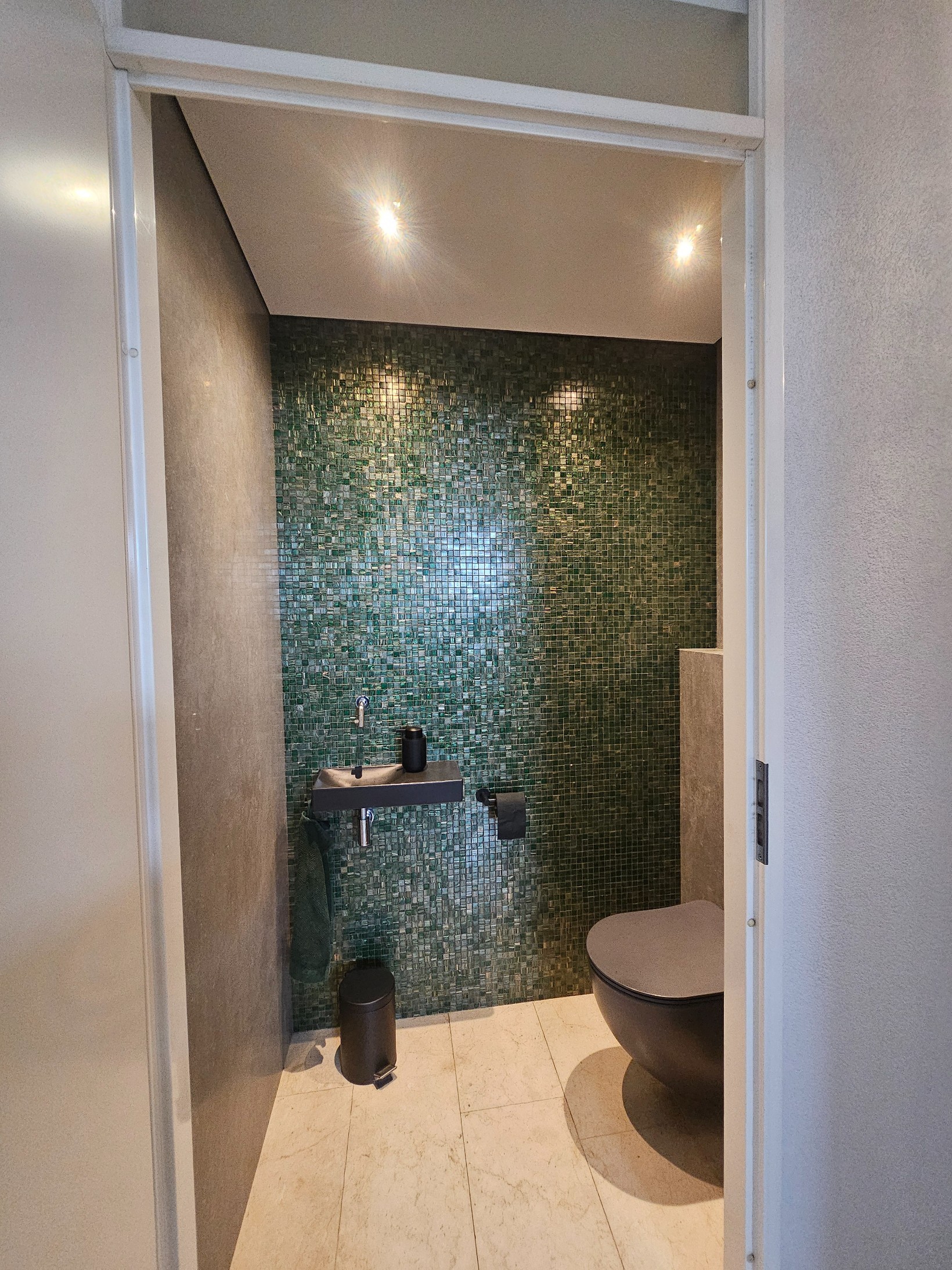 Hoekwoning te koop: Warande 131, Schiedam