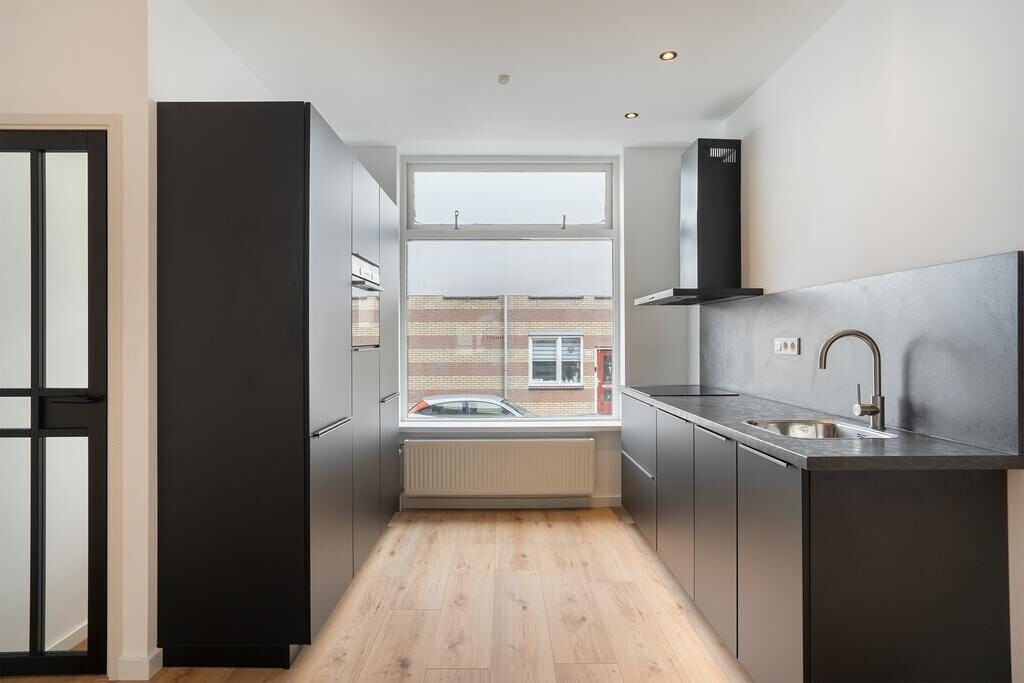 Appartement te koop: Huysmansstraat 91A, Schiedam
