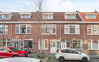 J A Alberdingk Thijmstraat 27
