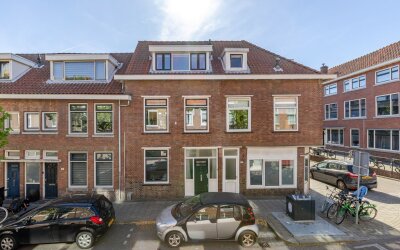 J A Alberdingk Thijmstraat 52