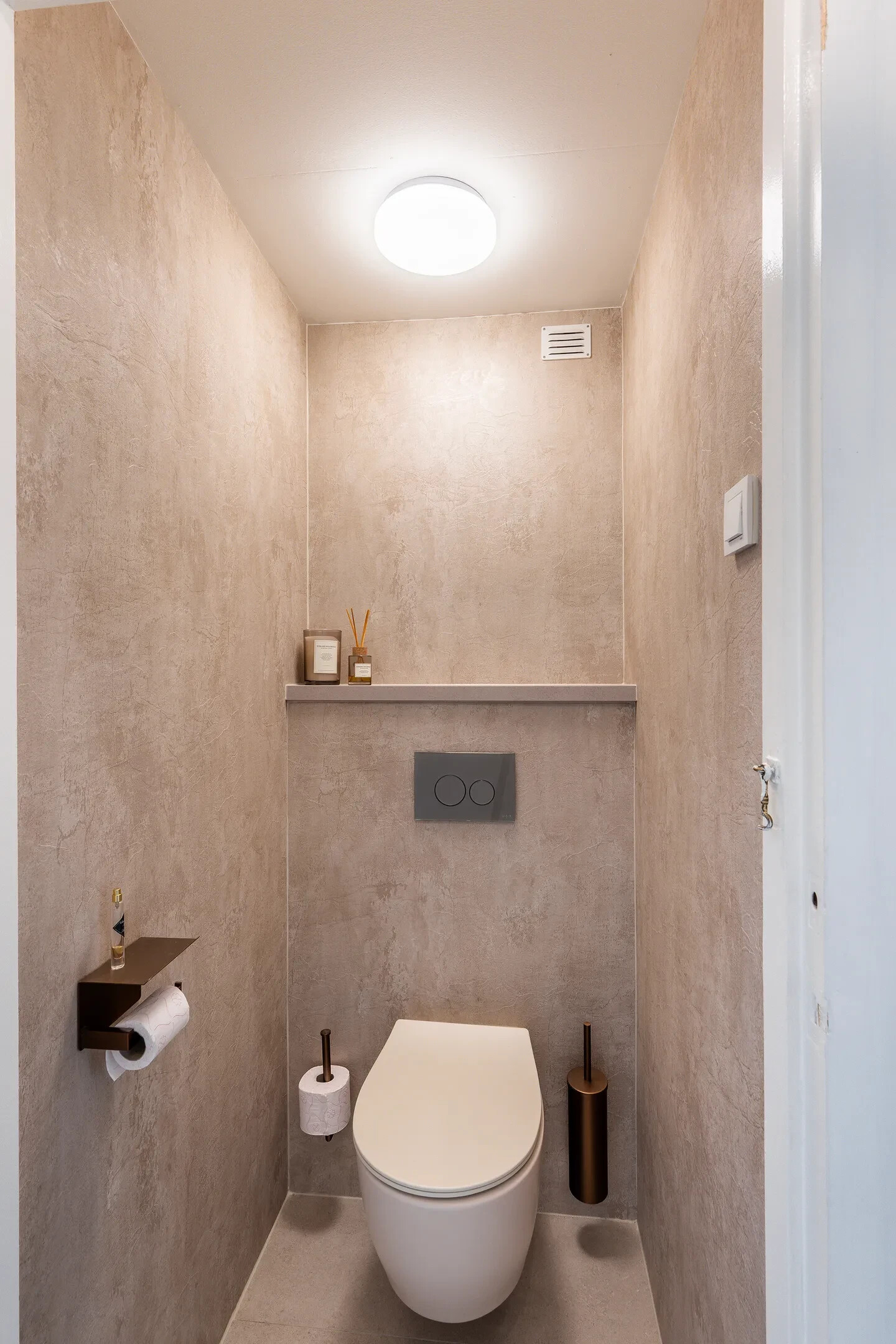 Appartement te koop: Burgemeester Van Haarenlaan 1292, Schiedam