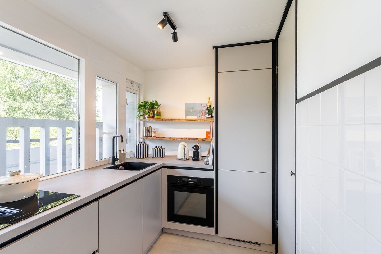Appartement te koop: Burgemeester Van Haarenlaan 1292, Schiedam