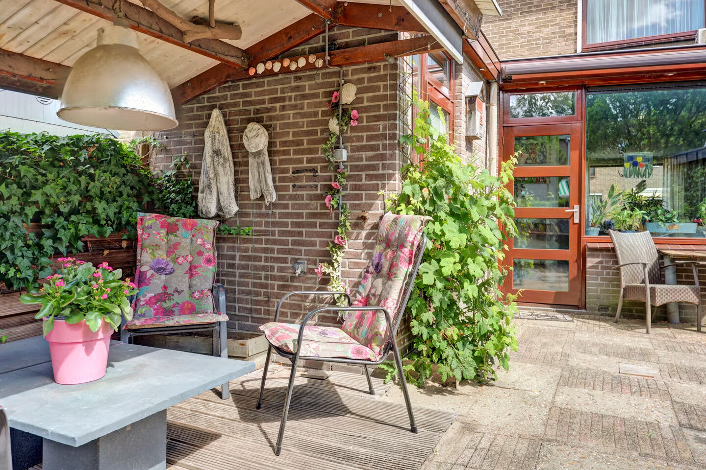 Hoekwoning te koop: Ribeslaan 30, Schiedam