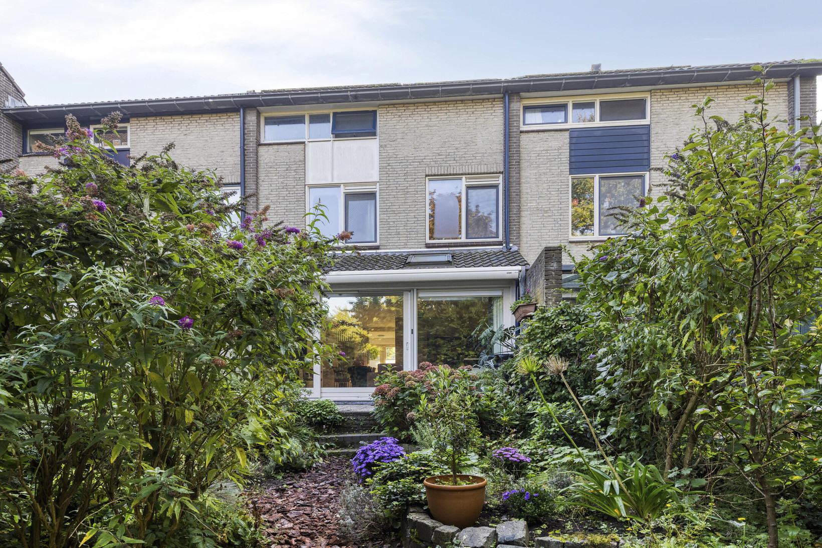 Tussenwoning te koop: Rietkraag 27, Schiedam