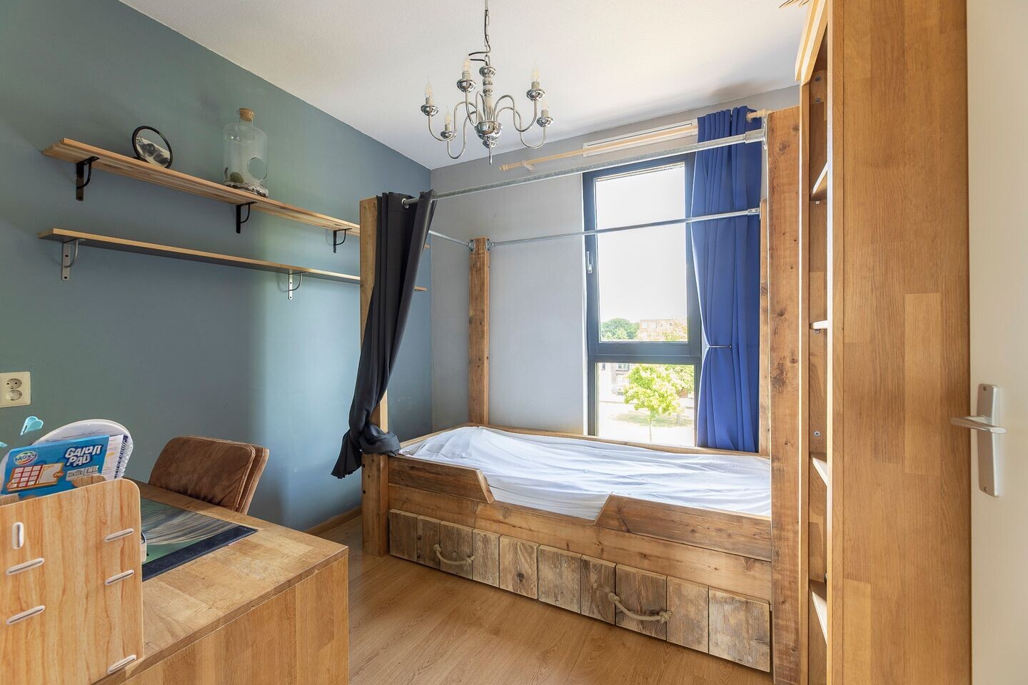 Tussenwoning te koop: Dirk Schäferplein 159, Schiedam
