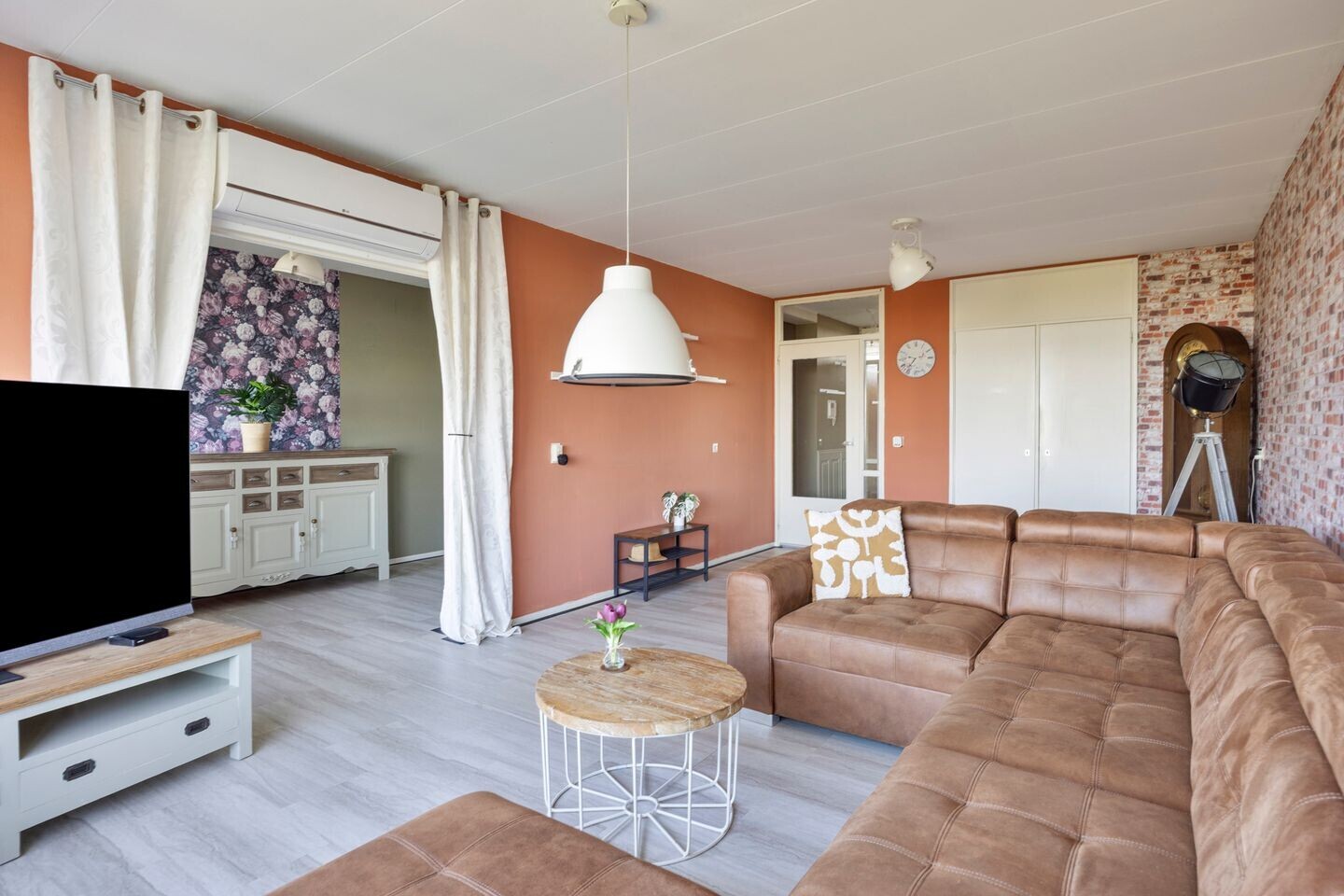 Appartement te koop: Sibeliusplein 208, Schiedam