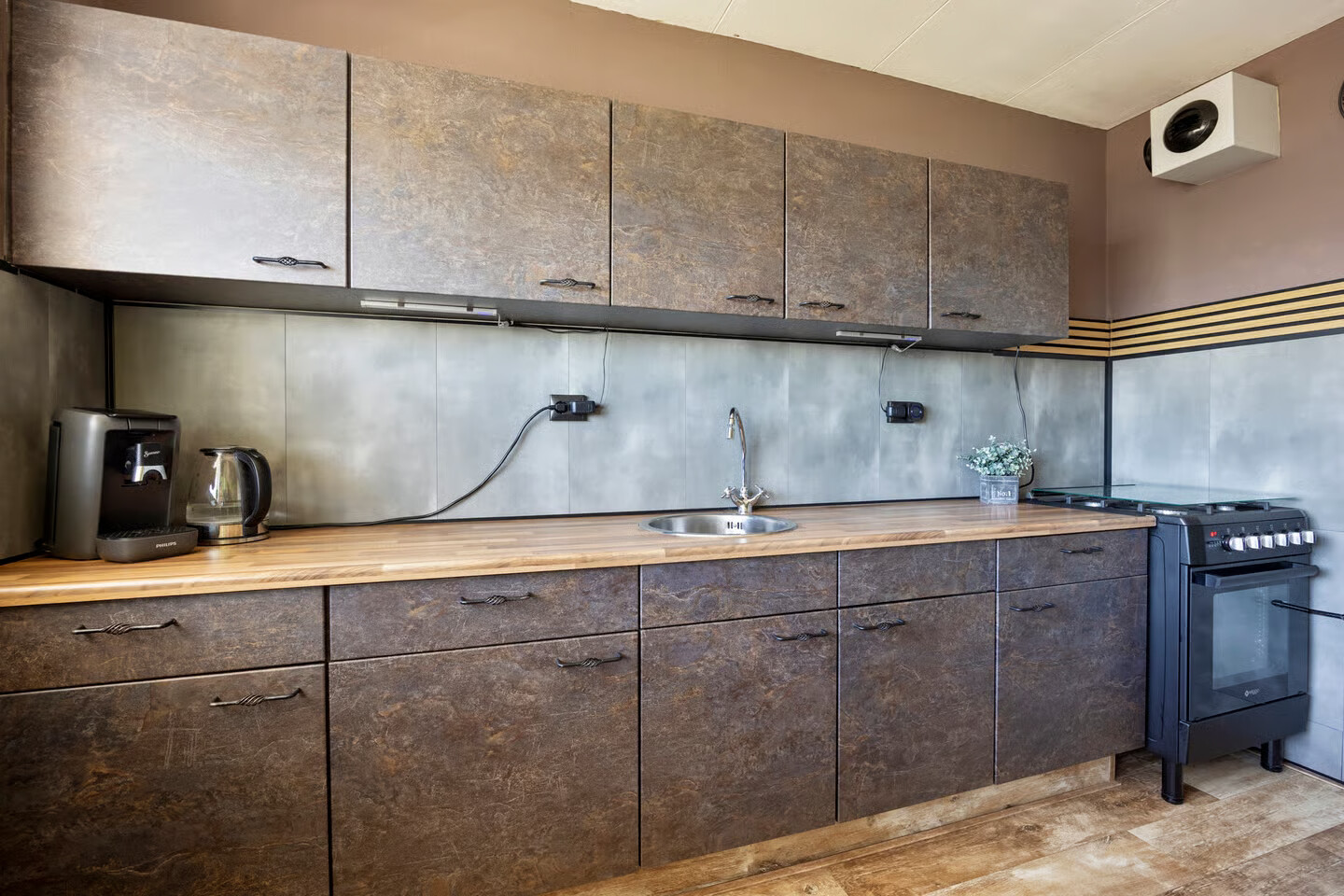 Appartement te koop: Sibeliusplein 208, Schiedam