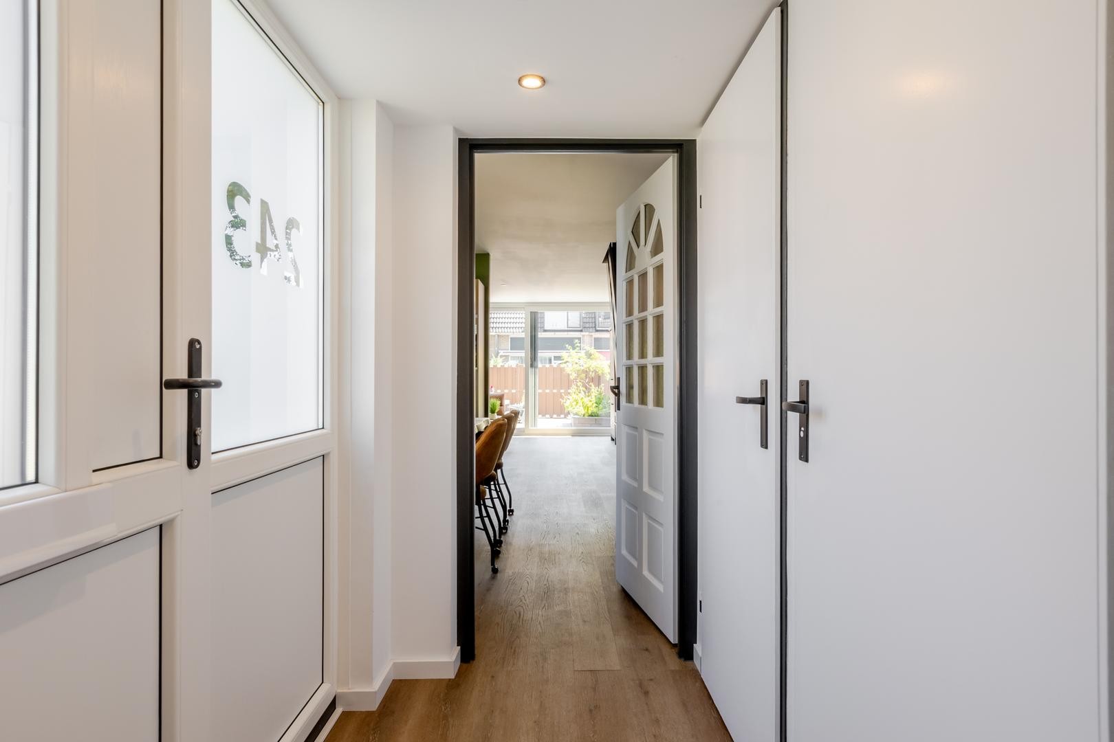 Tussenwoning te koop: Heijermansplein 243, Schiedam