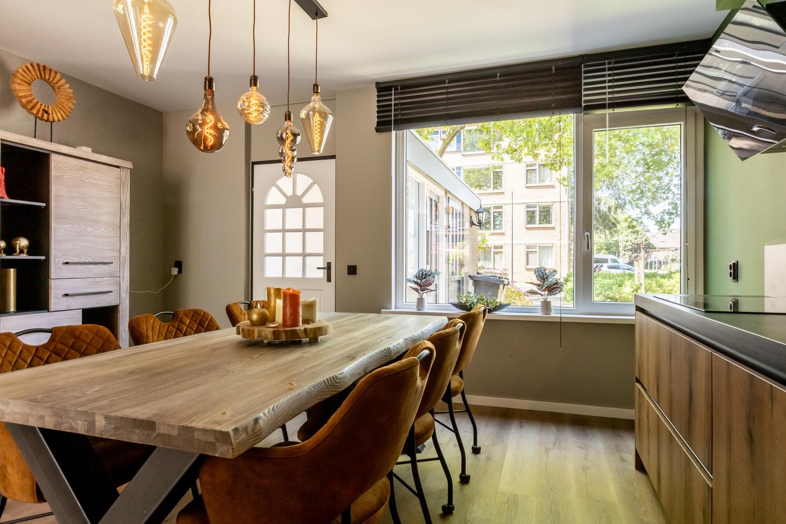 Tussenwoning te koop: Heijermansplein 243, Schiedam