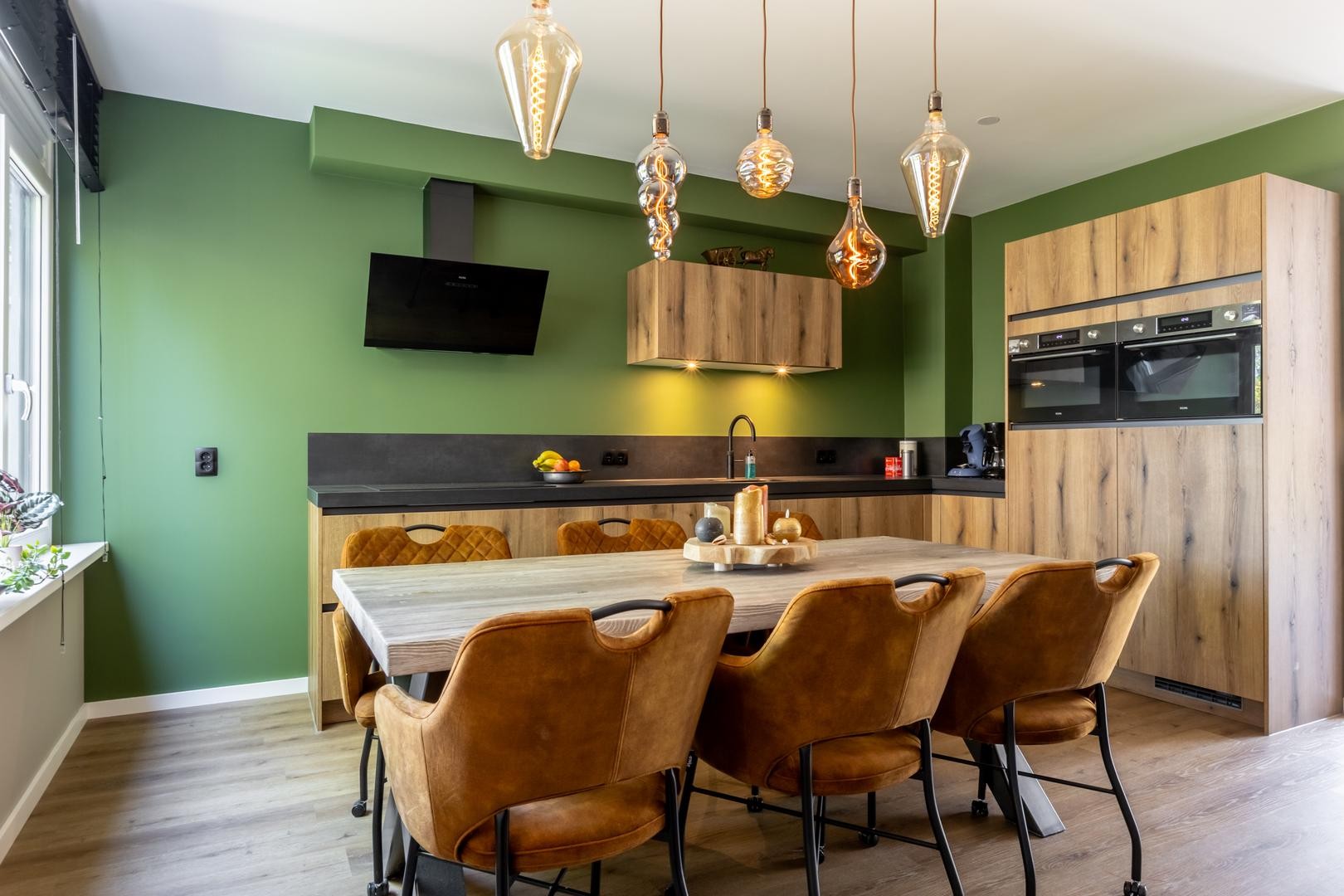 Tussenwoning te koop: Heijermansplein 243, Schiedam